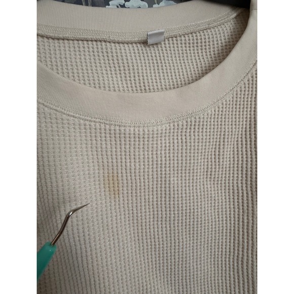 Uniqlo Waffle Knit Long Sleeve Top Beige Crew Neck Casual Pullover L - Picture 2 of 7